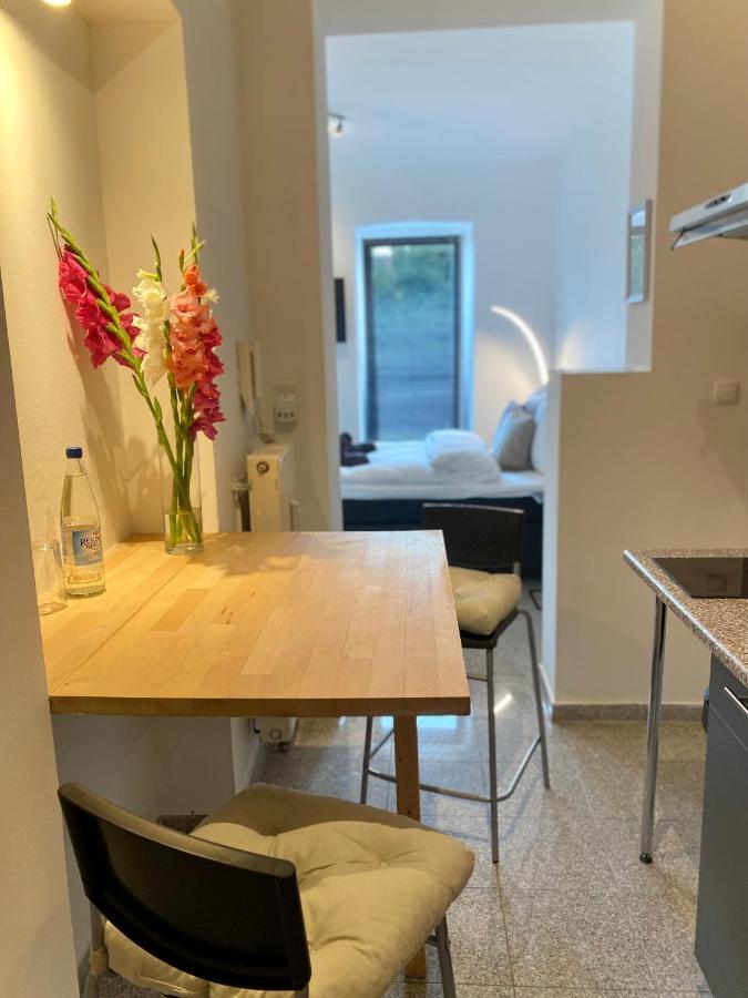Stilvolles, Neues Mit Balkon In Apartment *